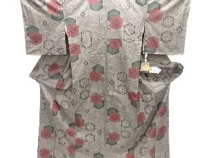 大特価品　亀甲に華紋模様織り出し本場泥大島紬着物(5マルキ)